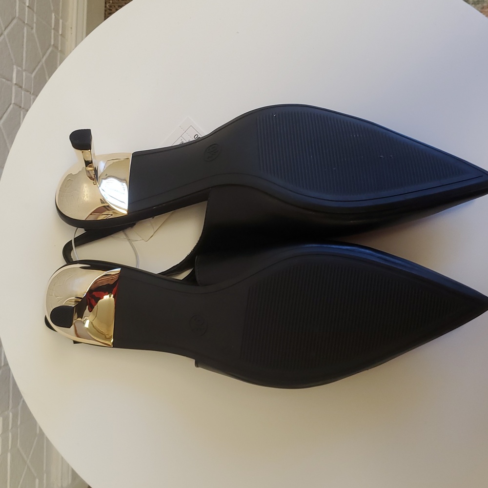 A New Day Black Slingback Pointed Kitten Heel Pumps with Gold Accent Heel 9.5 - Picture 8 of 9
